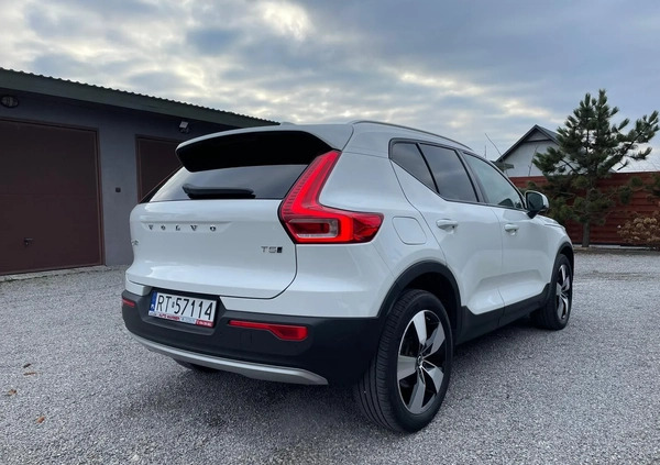 Volvo XC 40 cena 120000 przebieg: 41000, rok produkcji 2020 z Warszawa małe 436